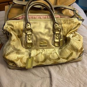 Coach shoulder bag